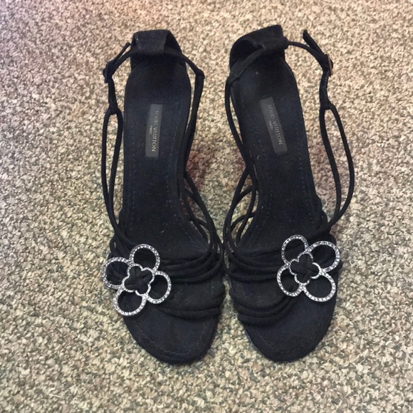 Louis Vuitton heels - Picture 2 of 5